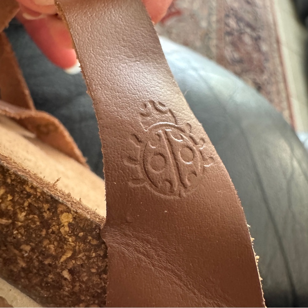 YOKONO Brown Leather Strappy Flip Flop sandals, like new, size 8 - Picture 10 of 10